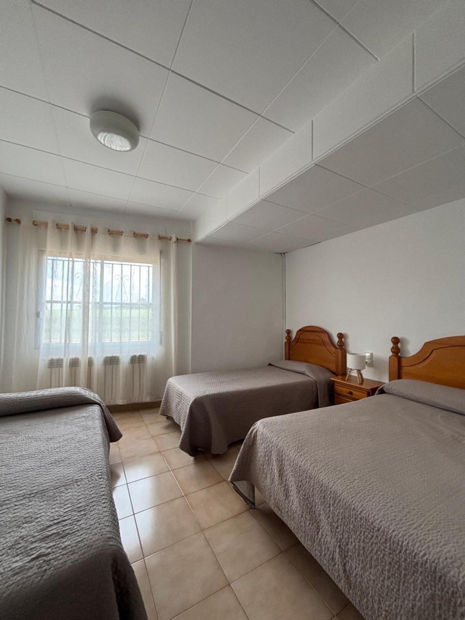 Pensio L'Avi Pep Hotel Saus ภายนอก รูปภาพ